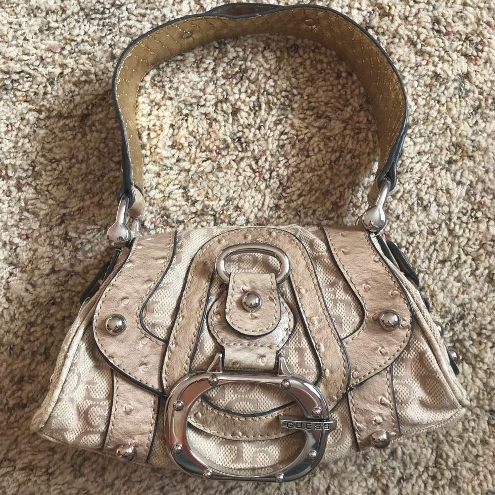 Guess Brand purse! Great color!
